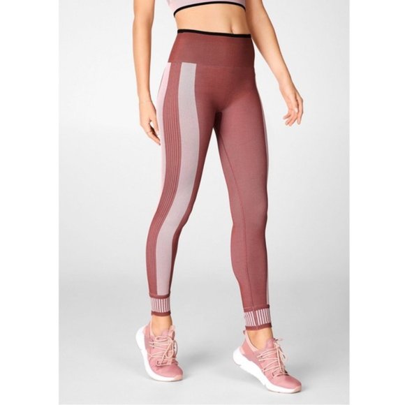 High-Waisted Seamless Colorblock Legging - Picture 6 of 8